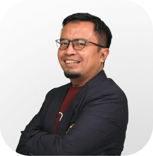 Dwi Iqbal Noviawan (General Manager YBM BRILian)